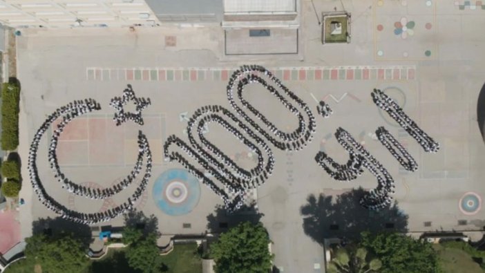 Liseli öğrencilerden 100. yıla özel koreografi