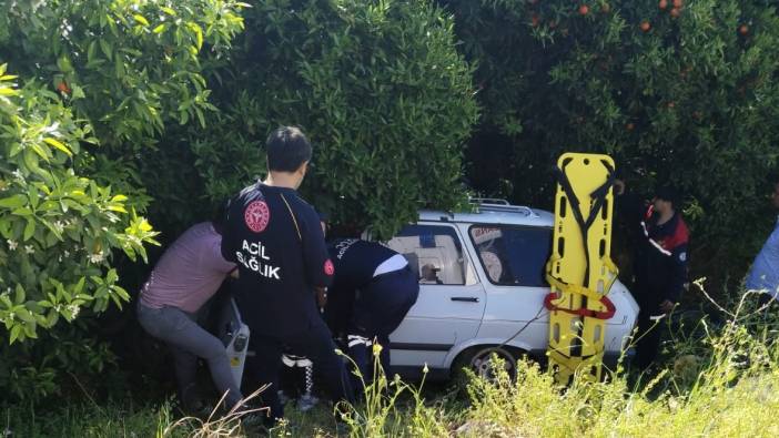 Adana'da otomobil bahçeye uçtu '1'i ağır 4 yaralı'
