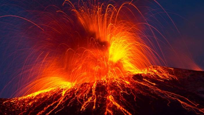 Merapi Yanardağı’nda büyük patlama