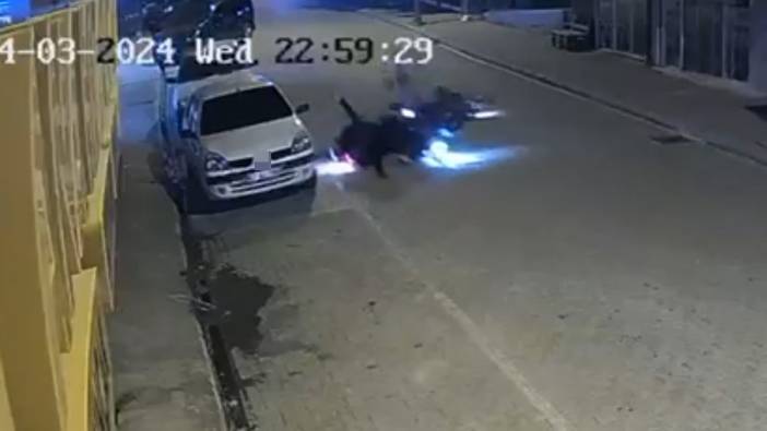 Antalya'da iki motosiklet çarpıştı '2 yaralı'