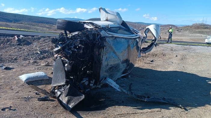 Yozgat'ta otomobil şarampole devrildi '1 ölü 2 yaralı'