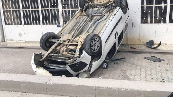 Konya'da araç ağaca çarptı '1 yaralı'