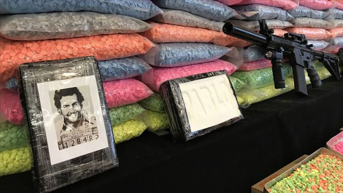 İstanbul'da 1 milyon 800 bin uyuşturucu hap ele geçirildi