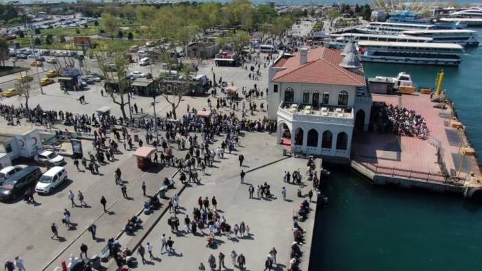 İstanbul'da bayram yoğunluğu 'İskeleler doldu taştı'
