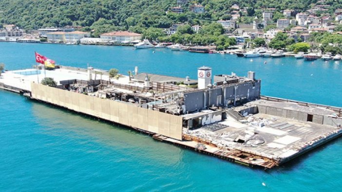 Galatasaray Adası paravanlarla çevriliyor