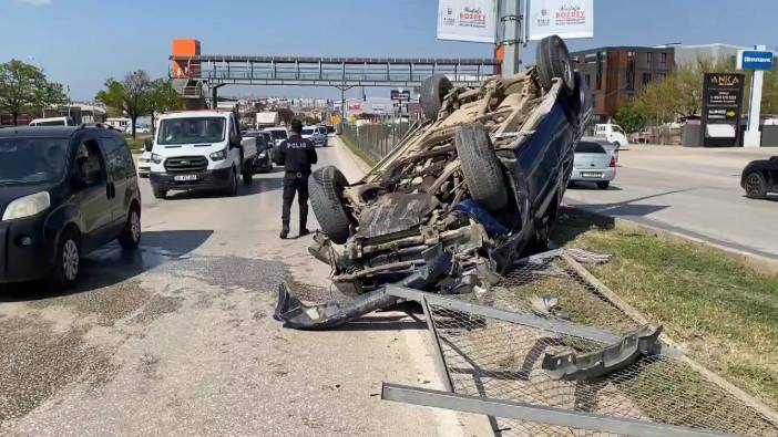 Bursa’da kamyonet düz yolda takla attı