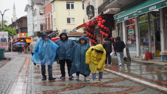 Edirne’de yağış hayatı felç etti