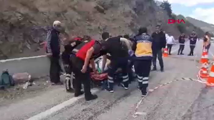 Bolu'da feci kaza! Öğrenci servisleri çarpıştı! Çok sayıda yaralı var