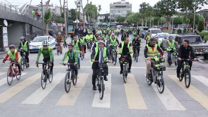 Trafik güvenliği için pedal çevirdiler