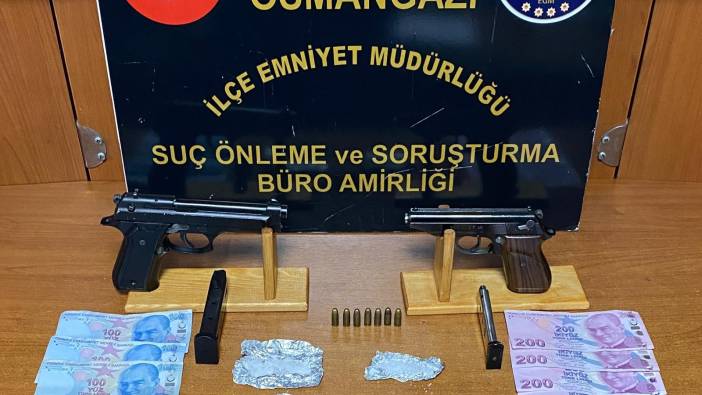 Bursa’da silah ile uyuşturucu takası yapanlar yakalandı