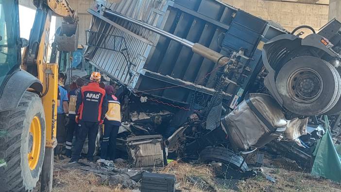 Şanlıurfa'da viyadükten düştü: 2 ölü