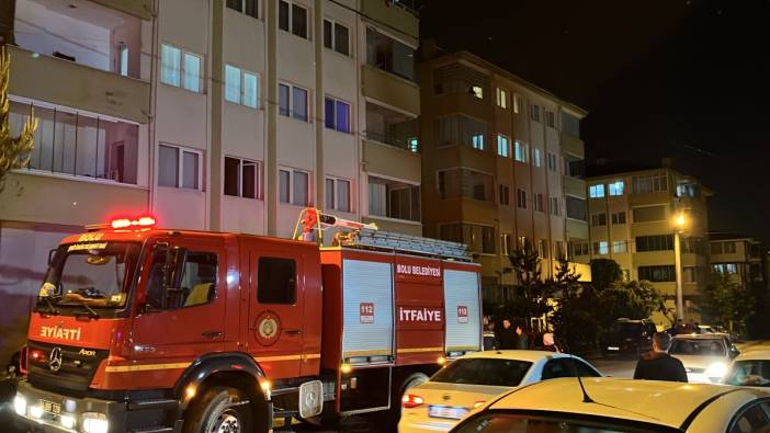 Yemeği ocakta unuttu, evi yaktı