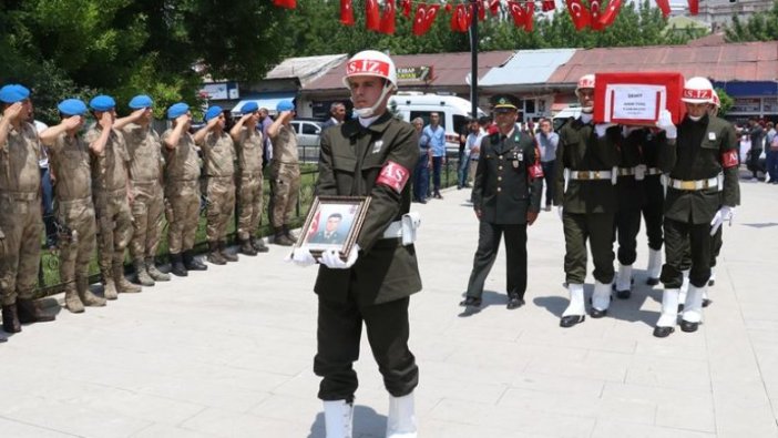 Şehit astsubay son yolculuğuna uğurlandı