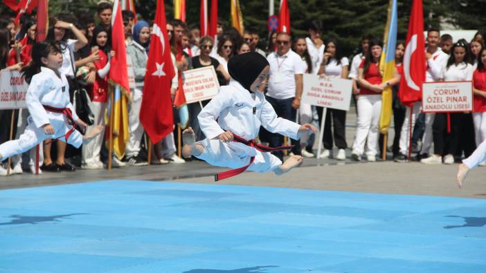 19 Mayıs coşkuyla kutlandı