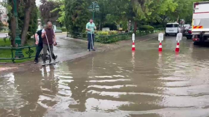 Eskişehir’i sağanak ve dolu vurdu