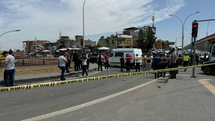 Diyarbakır’da avukat eski eşinin yakınını yaraladı