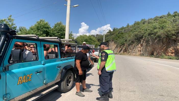 Antalya'da 10 araç trafikten men edildi