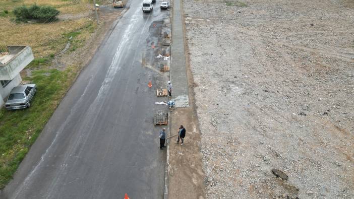 Kahramanmaraş'ta yıkımdan etkilenen kaldırım yenileniyor