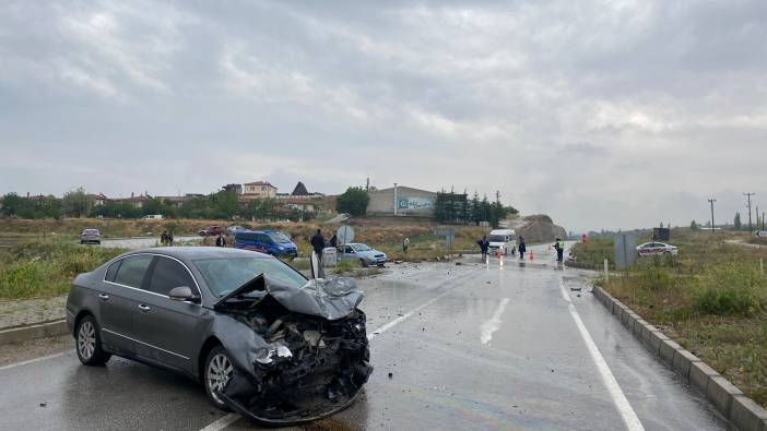 Afyonkarahisar'da trafik kazası: 4 yaralı