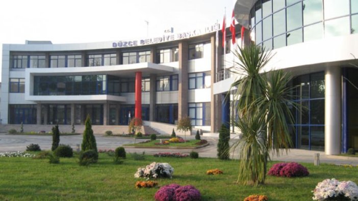 AKP'li belediye vatandaşa yol sattı!