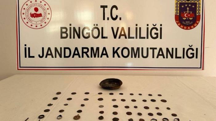 Bingöl’de onlarca obje ele geçirildi