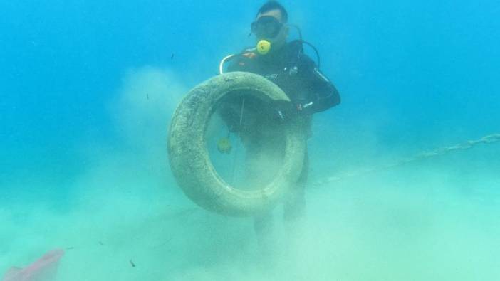 Bodrum'da deniz dipleri temizlendi