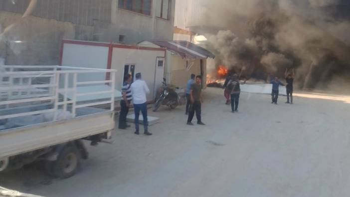 Hatay'da fabrikada çıkan yangın söndürüldü