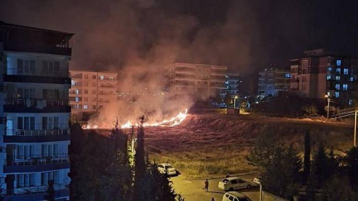 Havai fişek yangın çıkardı