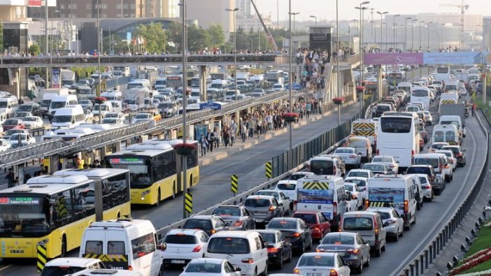 İstanbul trafiğinde kaybedilen zaman 4 yıl