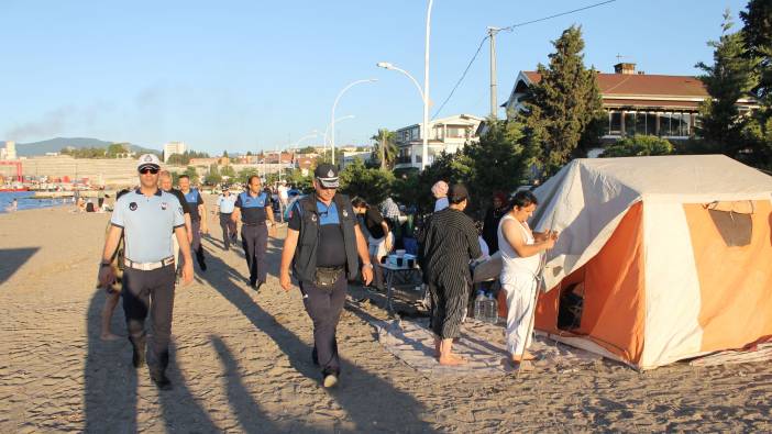 Bursa'nın Gemlik sahillerinde çadırlar toplatıldı