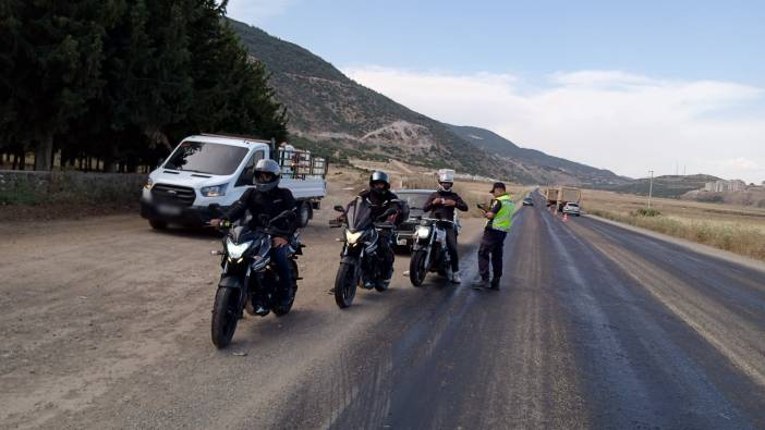 Jandarmadan motosiklet sürücülerine denetim