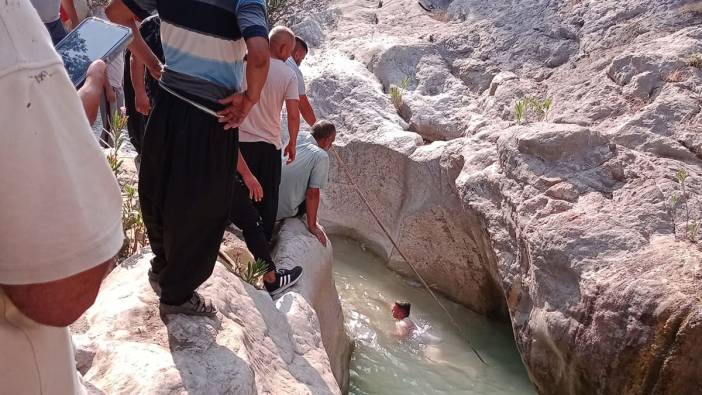 Adana'da gölete giren genç can verdi