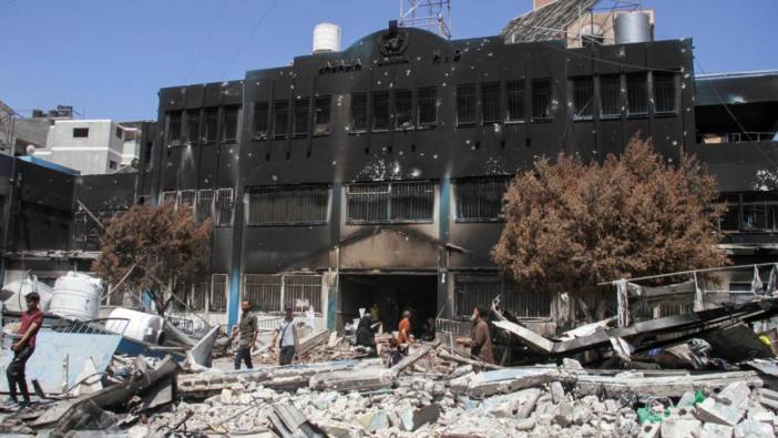 İsrail, UNRWA’ya bağlı tesisi vurdu: 8 ölü