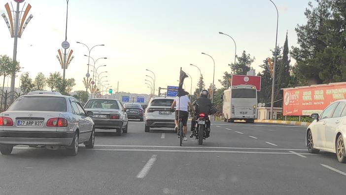 Şanlıurfa'da tehlikeli bisiklet yolculuğu