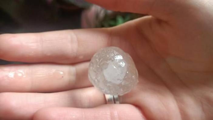 Eskişehir'de ceviz büyüklüğünde dolu yağışı