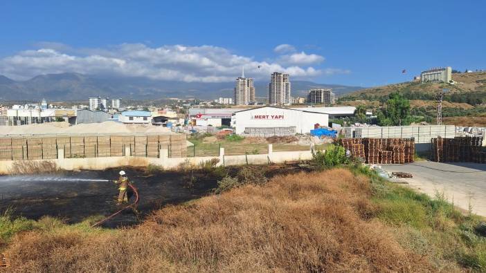 Hatay’da otluk alanda çıkan yangın söndürüldü