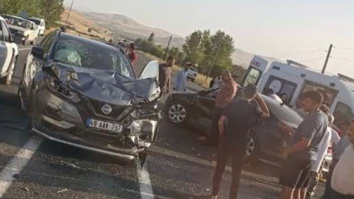 Elazığ’da otomobiller çarpıştı: 2’si ağır 8 yaralı