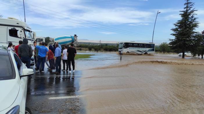 Niğde'de sağanak! Vatandaşlar zor anlar yaşadı