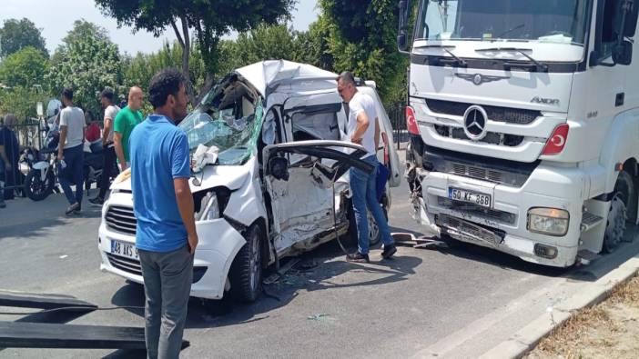 Mersin Tarsus'ta trafik kazası: 1 ölü 1 yaralı