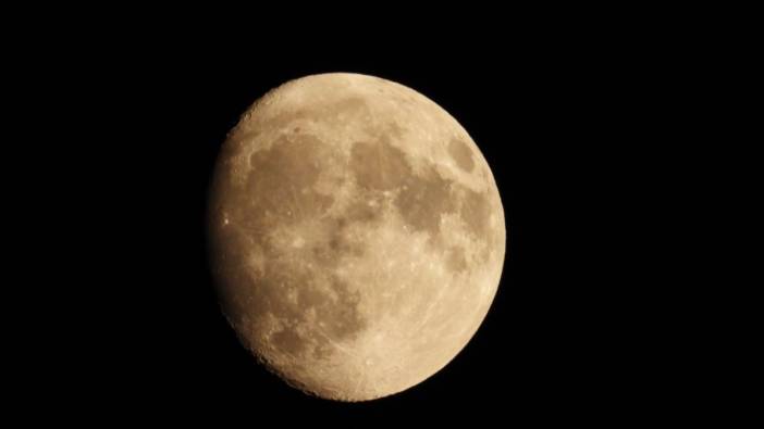 Hatay’da şişkin ay görsel şölen sundu