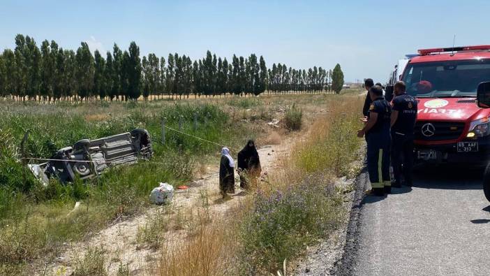 Van'da otomobil takla attı