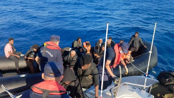 İzmir açıklarında onlarca kaçak göçmen kurtarıldı