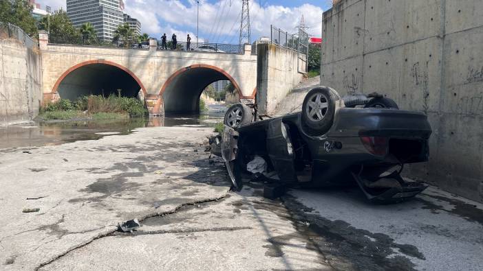 Esenyurt'ta yolu karıştırdı, dereye uçtu