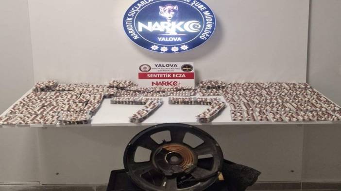 Yalova'da panelvandan uyuşturucu madde çıktı