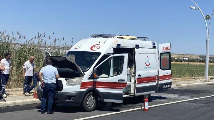 Diyarbakır'da ambulans alev aldı