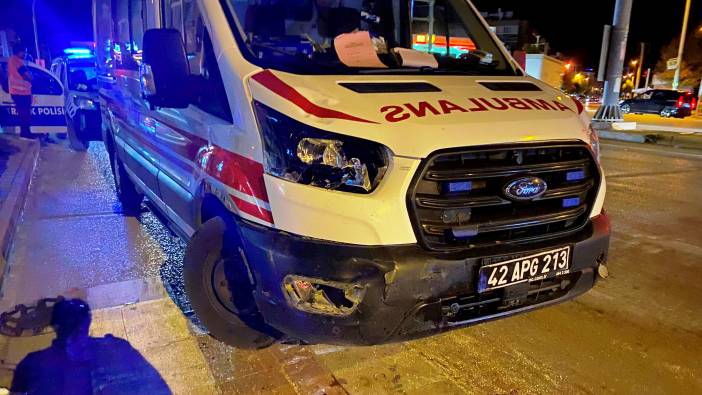 Konya'da ambulansla motosiklet çarpıştı: 1 yaralı