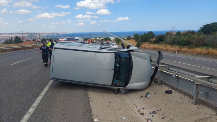 Tekirdağ'da devrilen araçtaki yolcular burunları bile kanamadan kurtuldu