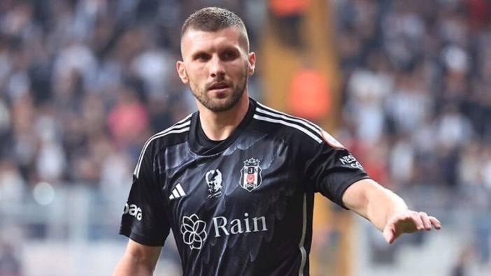 Beşiktaş’ta Ante Rebic ile yollar ayrıldı