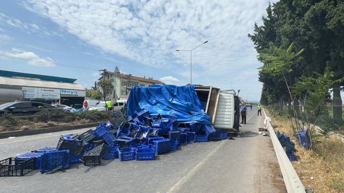 Yalova'da TIR ile kamyonet çarpıştı: 2 yaralı