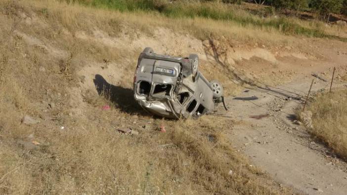 Kaza geçirip ağır yaralanan sürücü yaşamını yitirdi